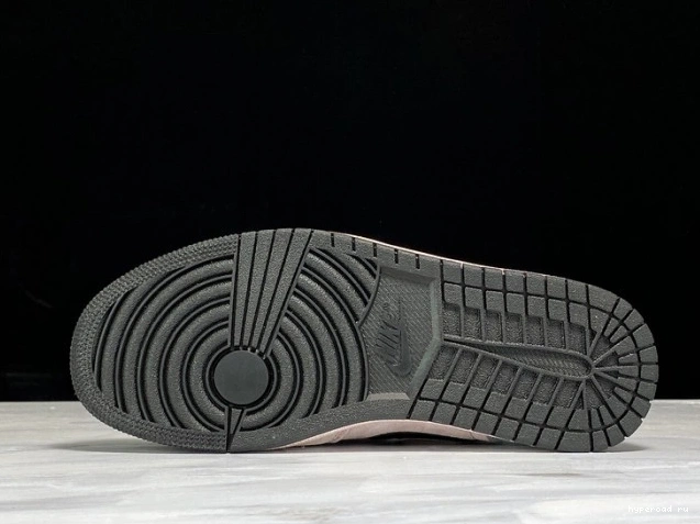 Dirty (W) BQ6472-602 Iridescent 1 Powder Air Mid Jordan 0927